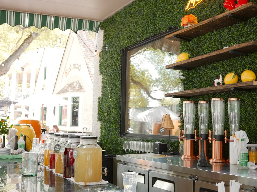 Sunny's All-day Brunch & Bar