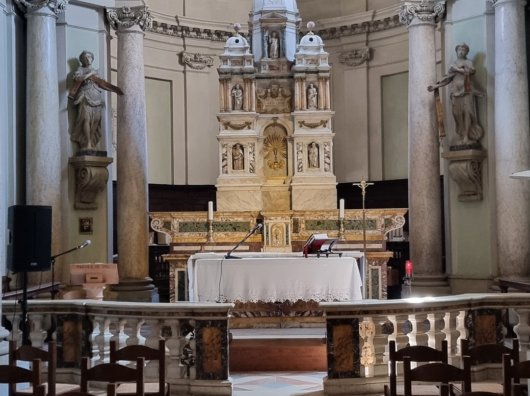 Chiesa di San Lorenzo Martire-Spello必去景点