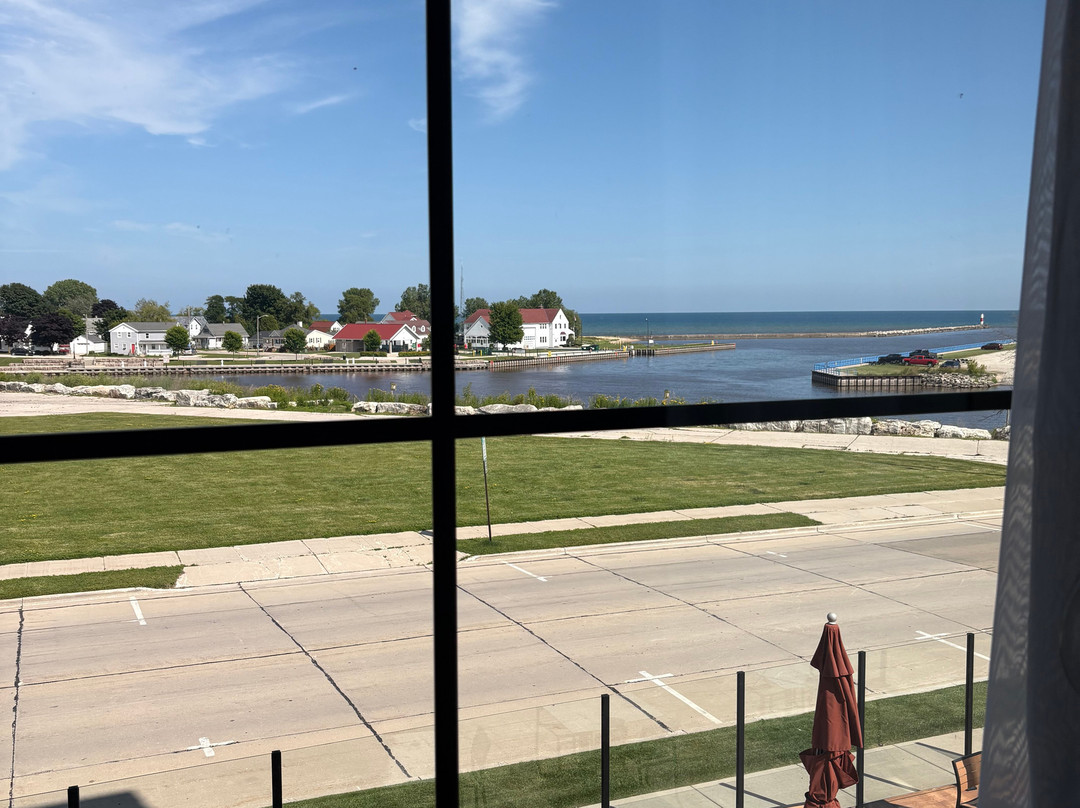 Cobblestone Hotel & Suites - Two Rivers主图