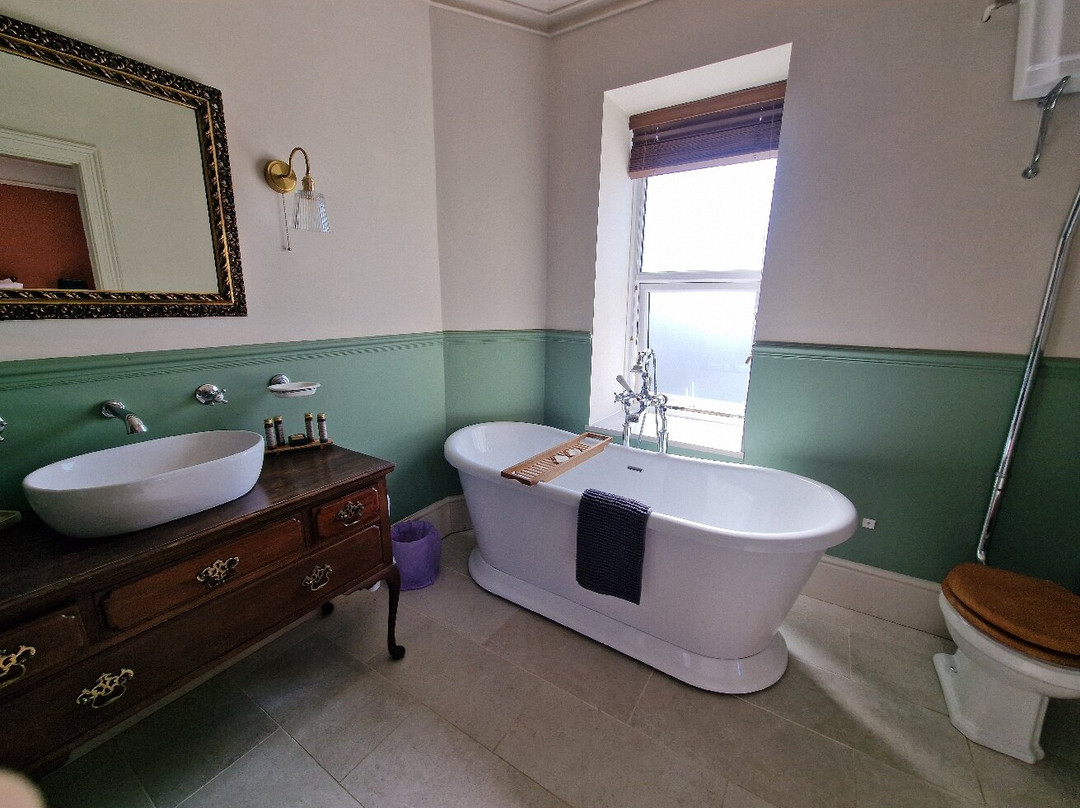 The Smugglers Rest主图