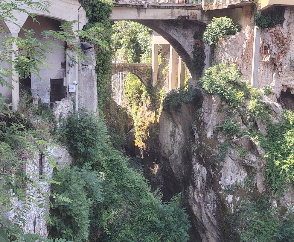 Orrido Di Nesso-Nesso必去景点