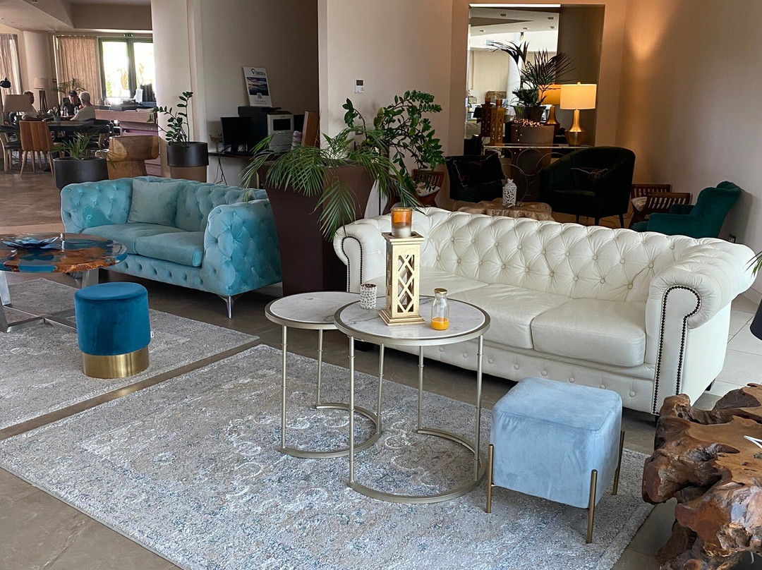 Elysian Luxury Hotel and Spa主图