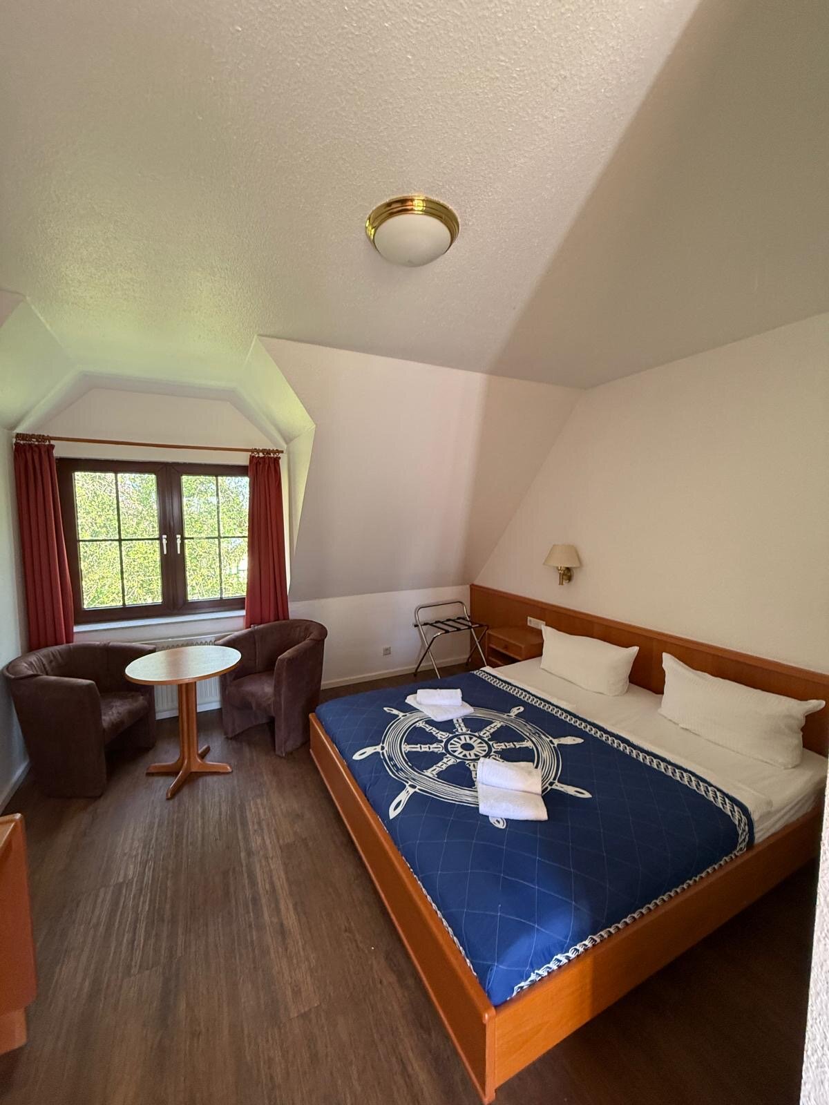Landhotel Rugen-官方