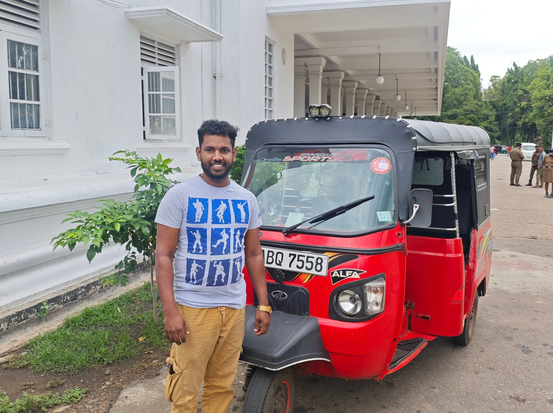 Tuk Tuk Travel With Nishan-Saliyapura必去景点