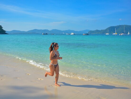 美林海滩度假村主图