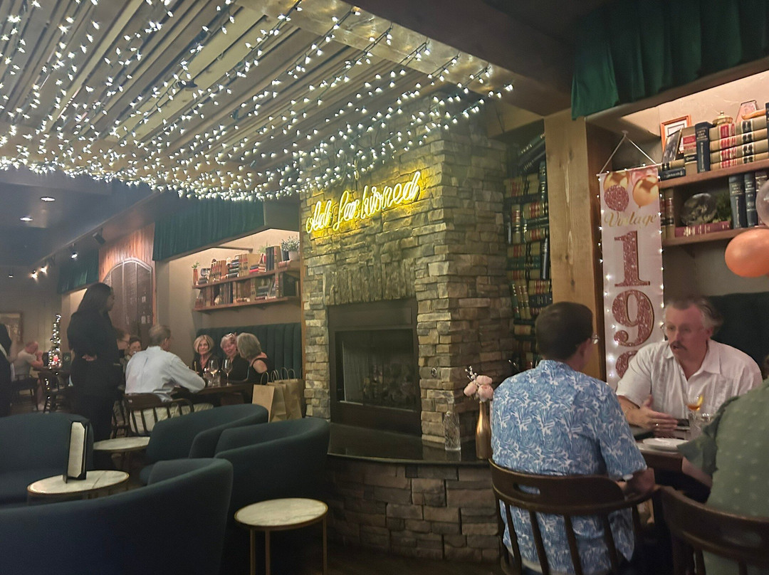 The Hamilton Supperette & Lounge