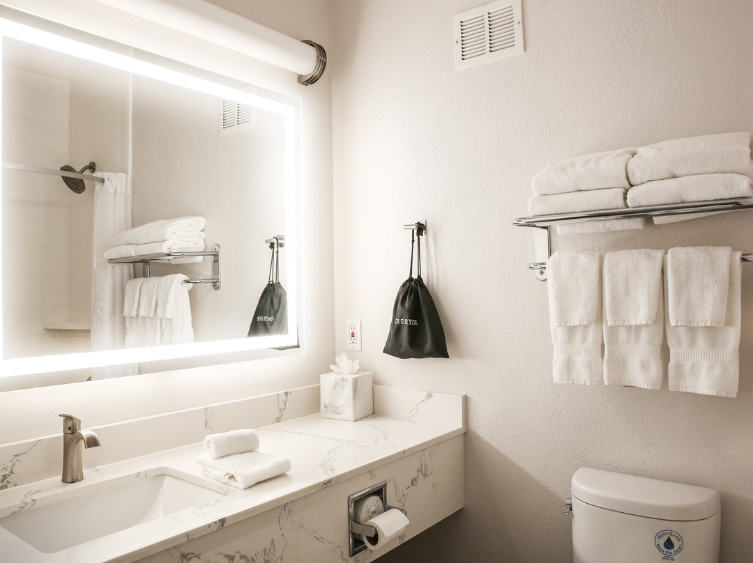 The Hanford Hotel主图