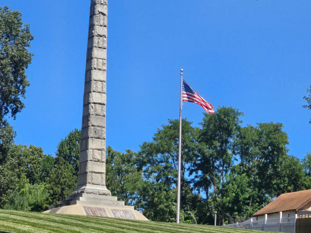 North Alton Confederate Cemetery-奥尔顿塔必去景点