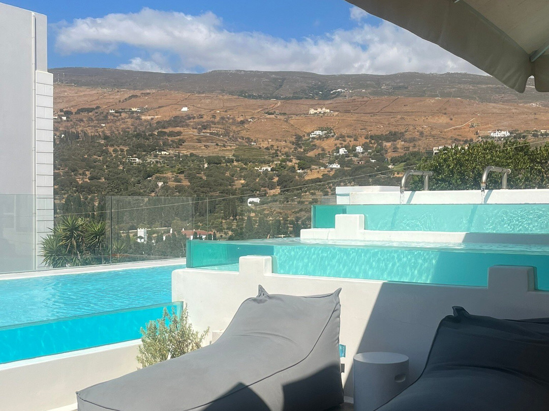 Micra Anglia Boutique Hotel主图