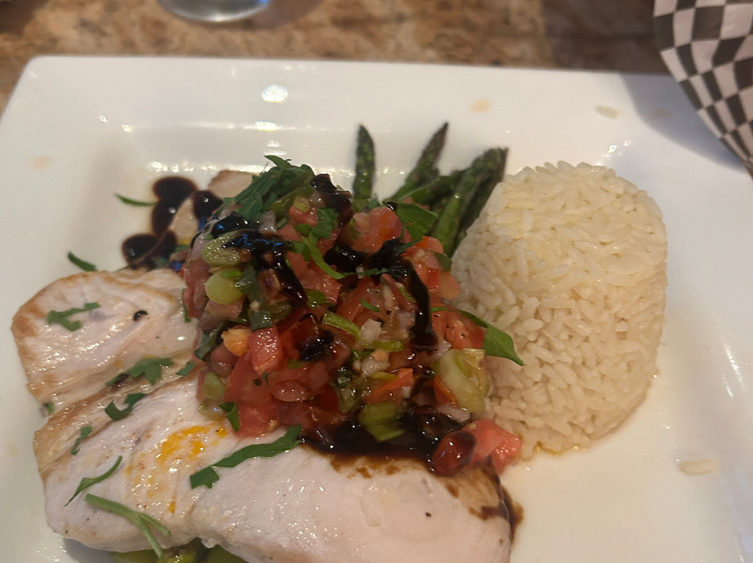 Adelphia Restaurant & Lounge-Deptford必去景点