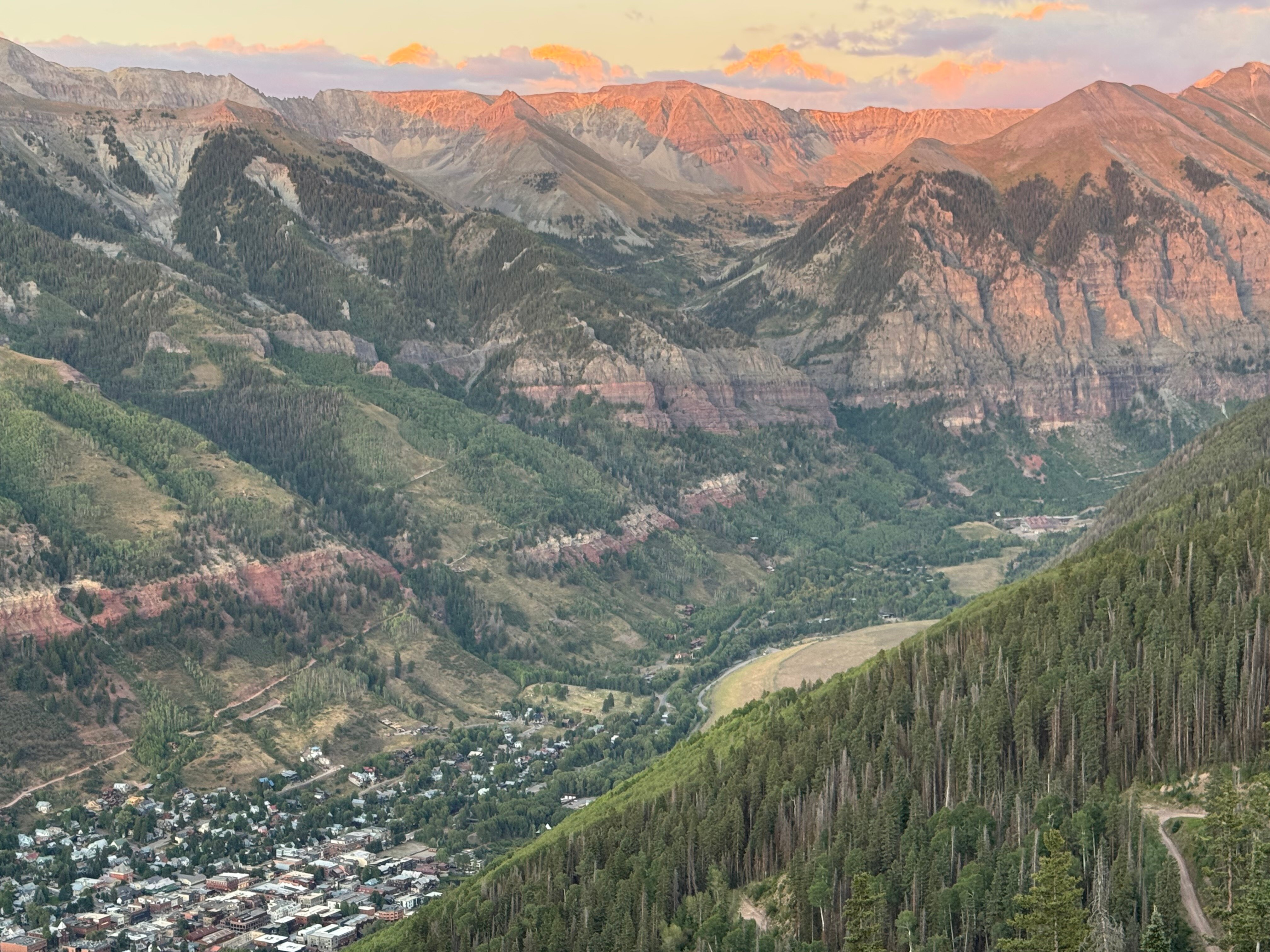 Hotel Columbia-官方