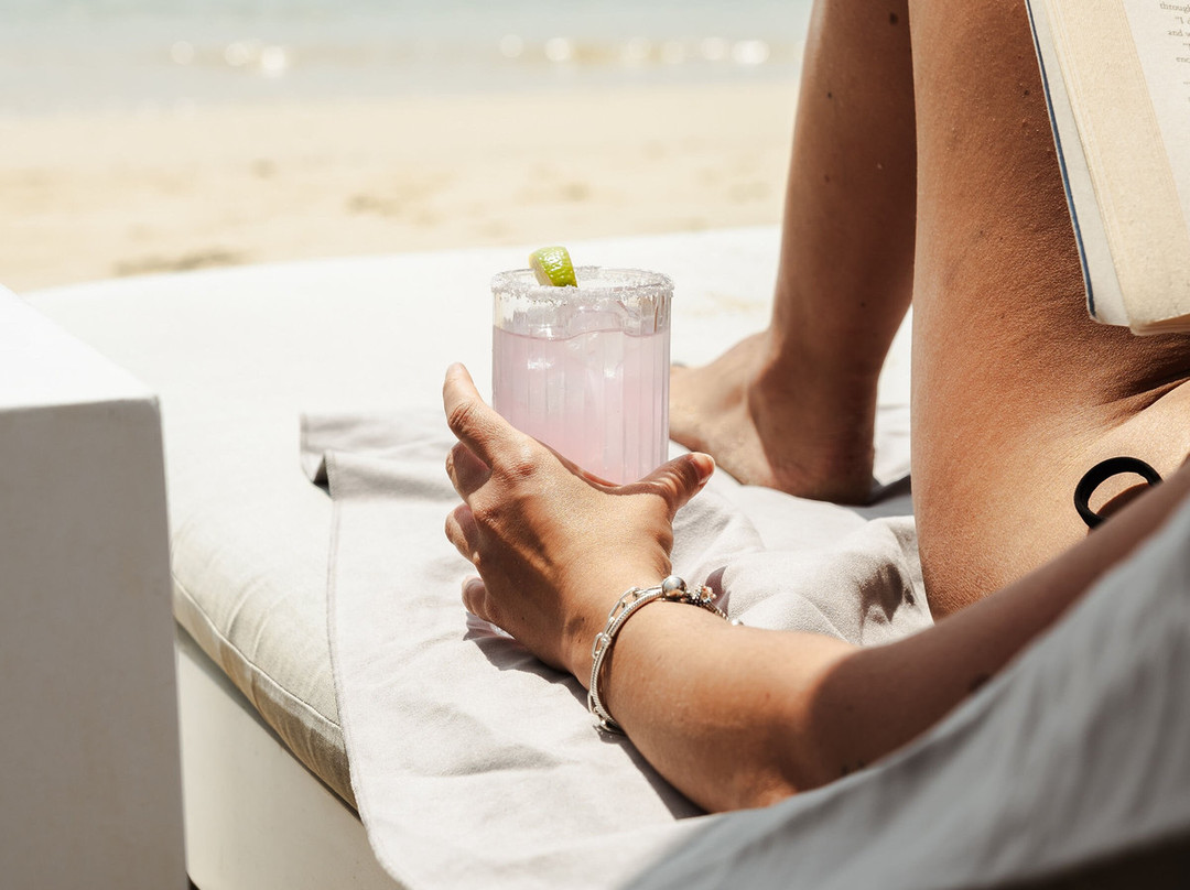 Liana Beach Hotel & Spa主图