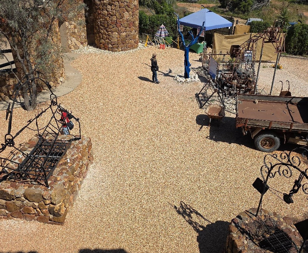 Amigos Castle-Lightning Ridge必去景点