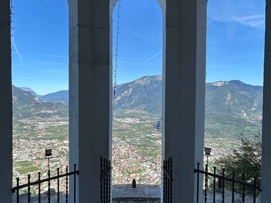 Chapel Santa Barbara-里瓦德尔加尔达必去景点