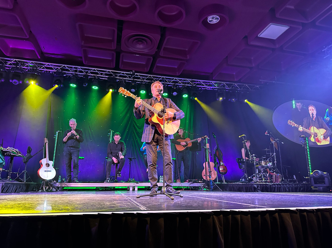 Trad on the Prom-戈尔韦必去景点