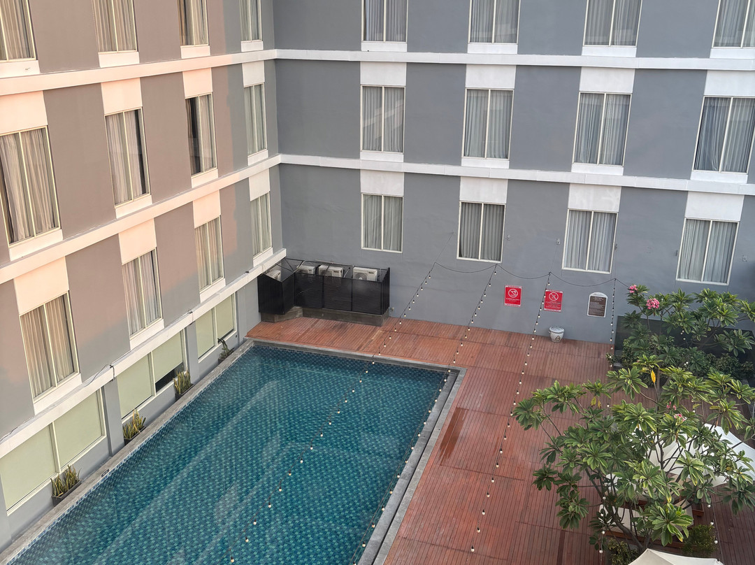 Ascent Premiere Hotel And Convention Pasuruan主图