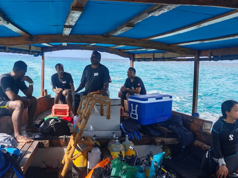 Spanish Dancer Divers-孥归必去景点