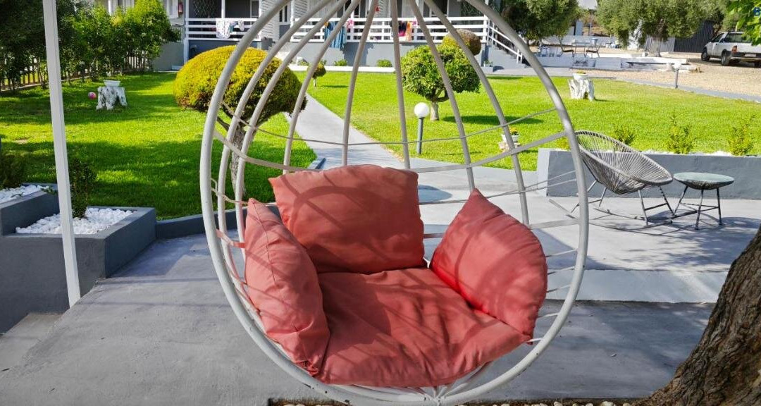 Garlis Apartments