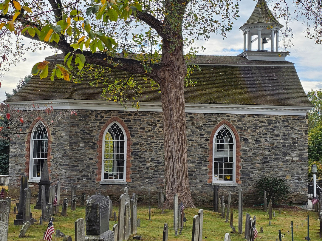 Old Burying Point Cemetery-塞勒姆必去景点