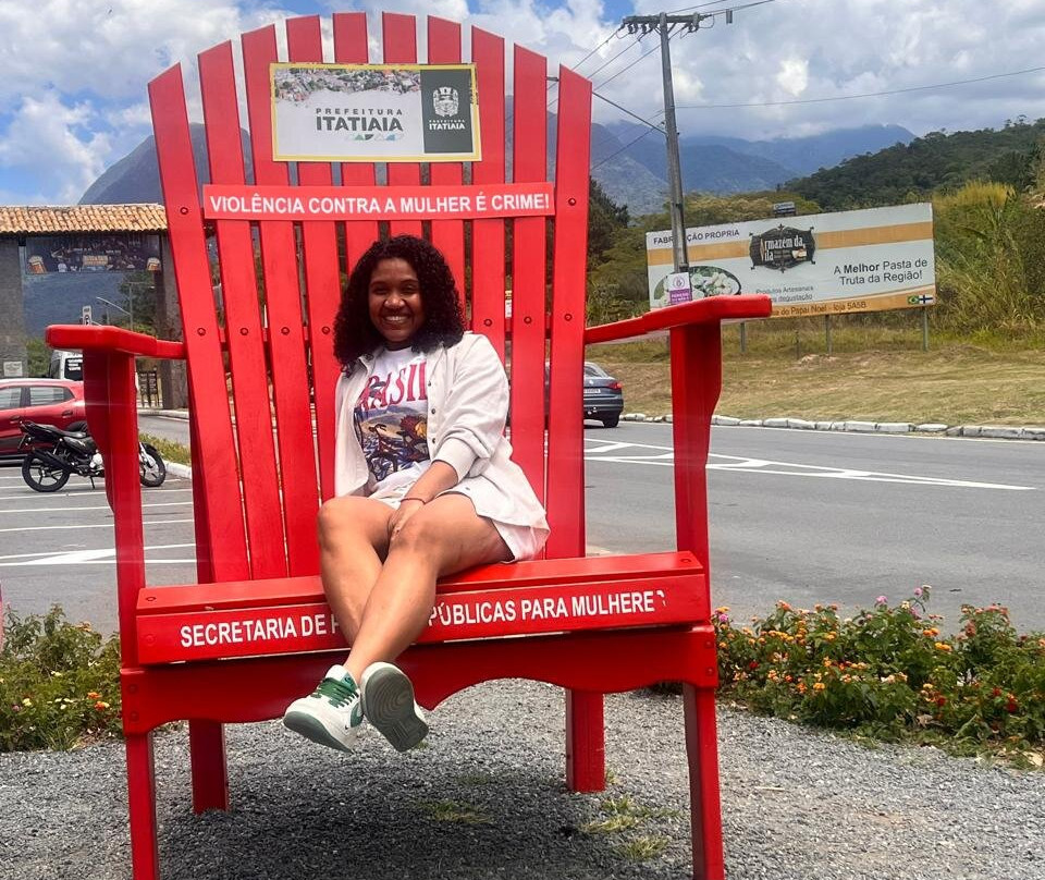 Deus Waterfall-Penedo必去景点