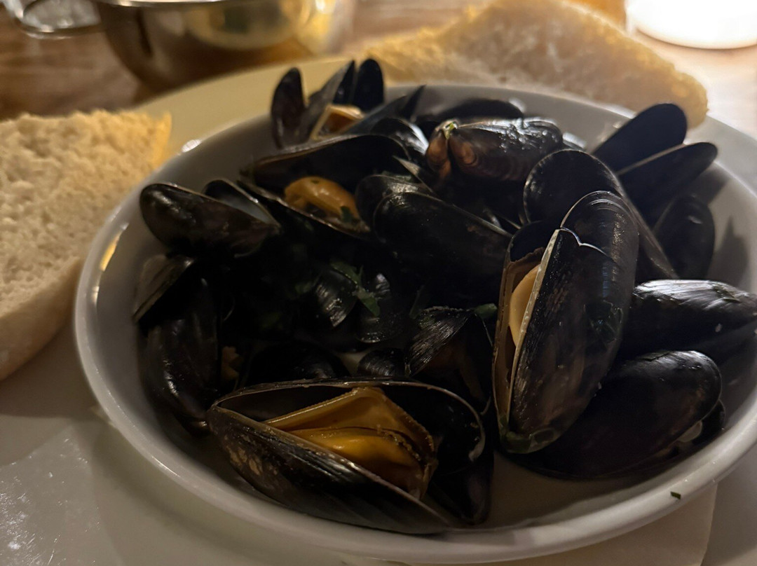 Bridport Arms Hotel主图