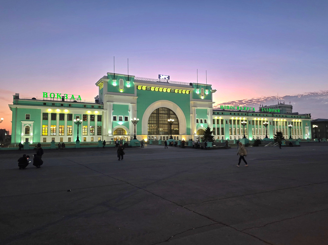 Novosibirsk Glavny Railway Station-新西伯利亚必去景点