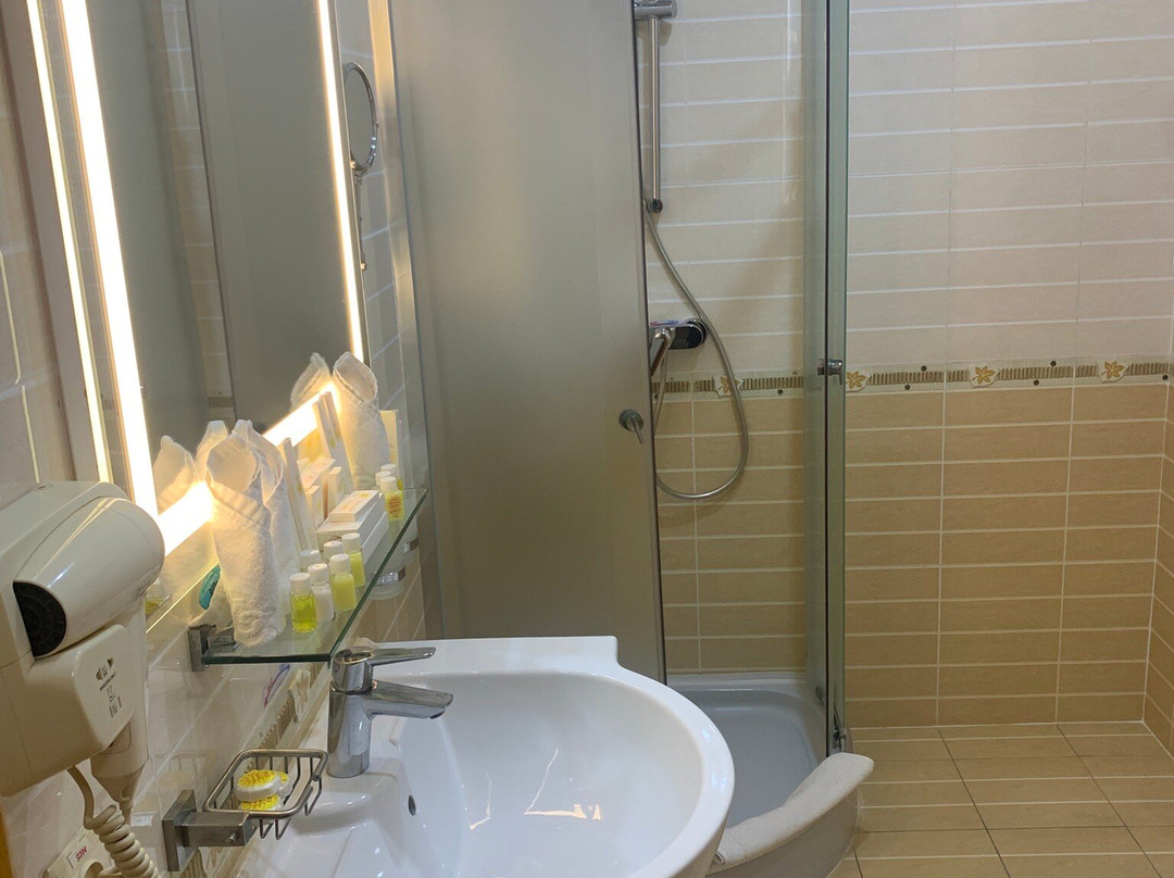 撒马尔罕高级大酒店主图