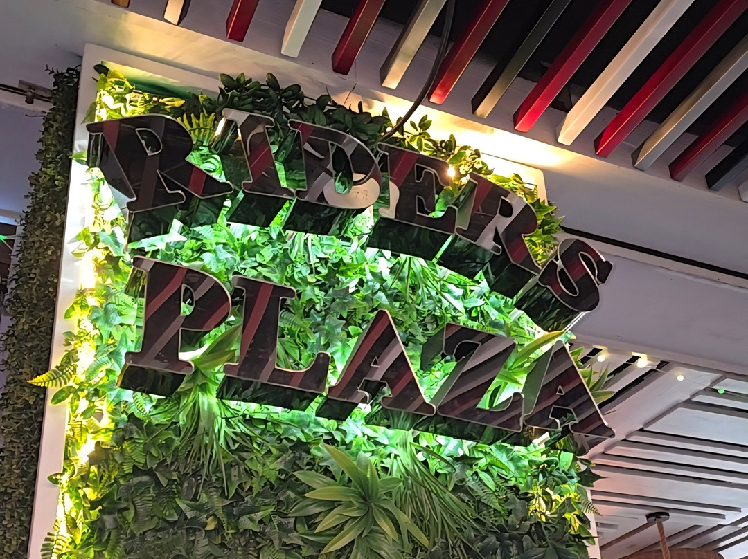 Riders Plaza Bar & Party Place