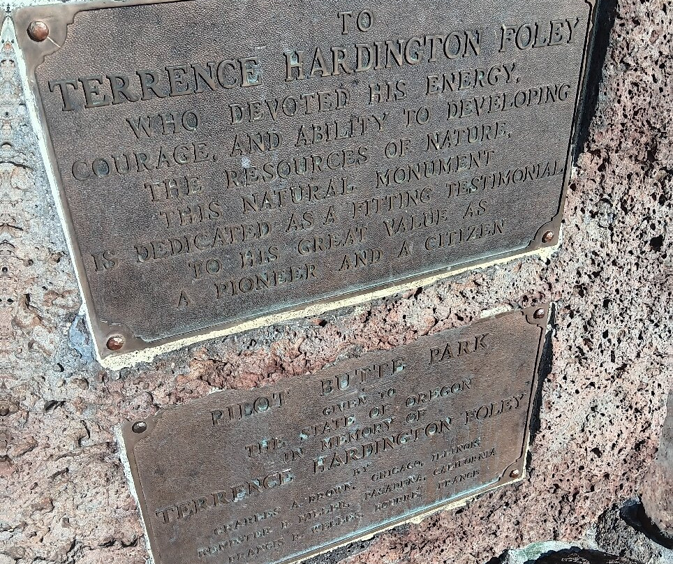 Pilot Butte State Scenic Viewpoint-本德必去景点