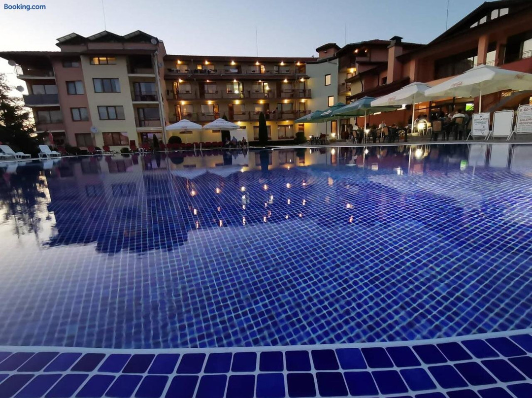 Shiroki Dol酒店住宿-Hotel Grand