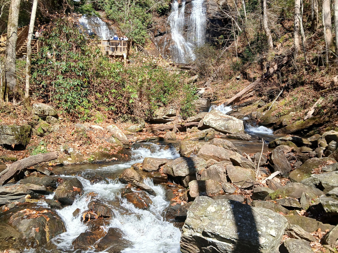 Anna Ruby Falls-海伦必去景点