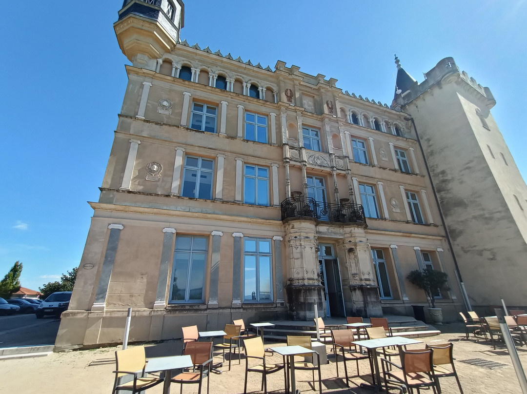 Saint-Priest餐馆和美食-Château de Saint-Priest restaurant L'Orangerie