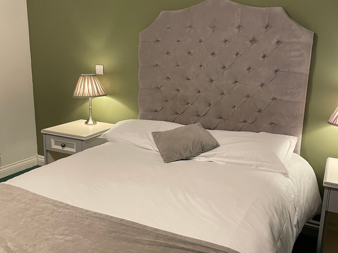 The Garrison Hotel主图