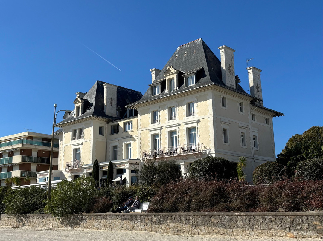 凯若琳别墅酒店主图