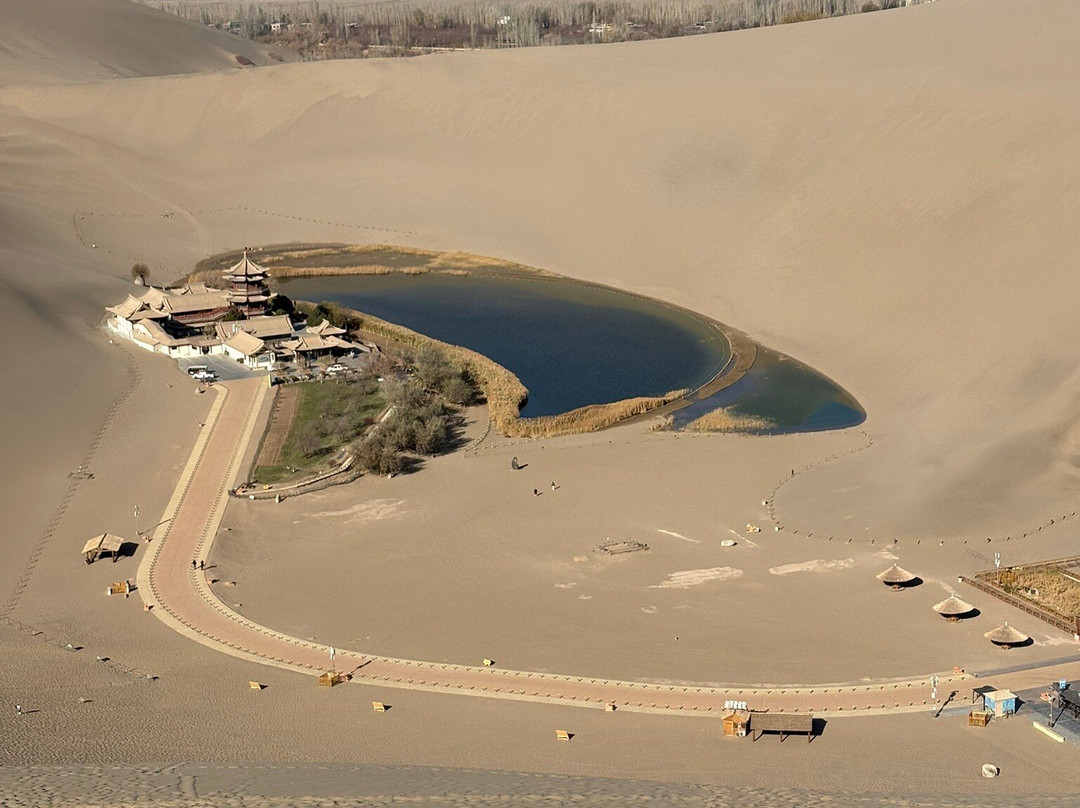 DunHuang Travel Guide-敦煌市必去景点