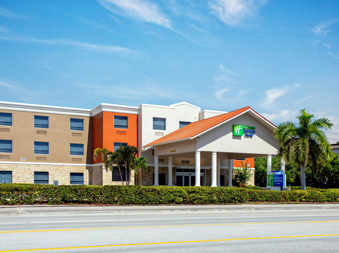Hypoluxo酒店住宿-Holiday Inn Express & Suites Lantana By IHG
