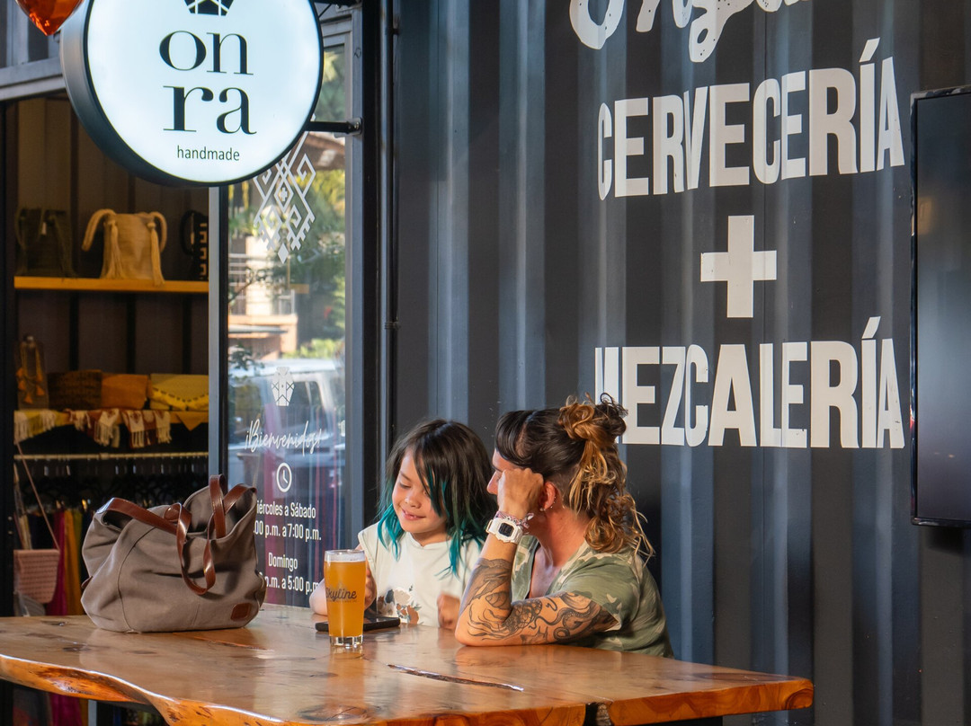 Barrio 28-巴耶－德布拉沃必去景点