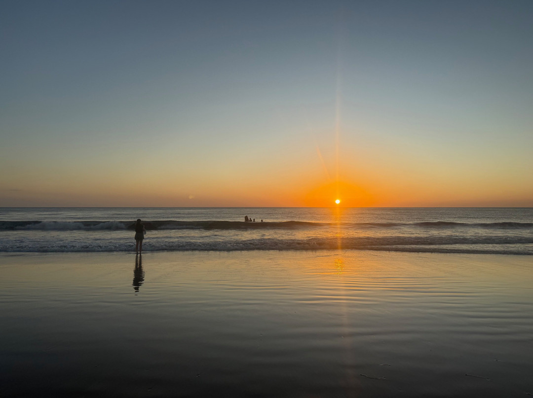 Tides Oceanfront Resort主图