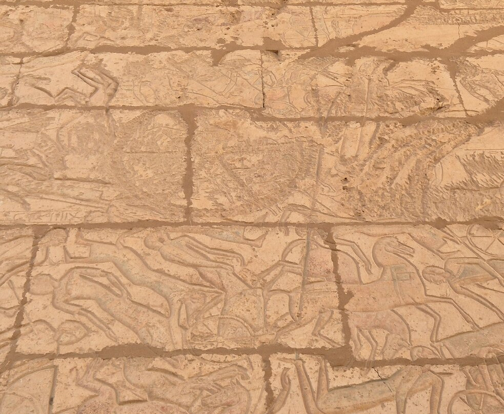 Ramesseum (Mortuary Temple of Ramses II)-卢克索必去景点