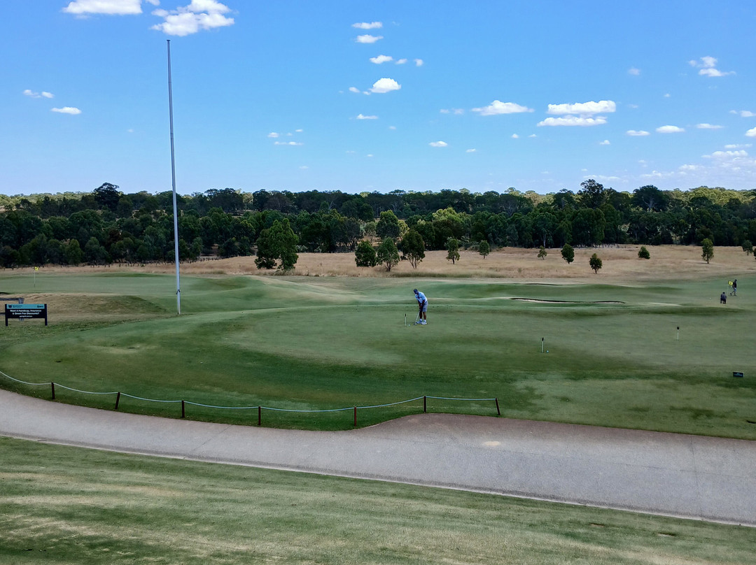 Growling Frog Golf Course-Yan Yean必去景点