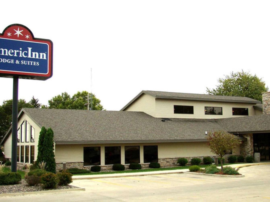 Toulon酒店住宿-AmericInn by Wyndham Kewanee