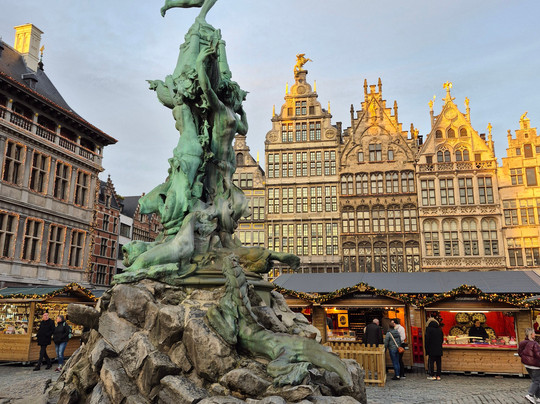 Brabo's Monument-安特卫普必去景点