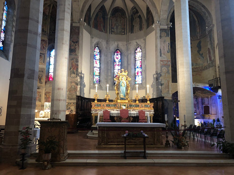 Chiesa di San Francesco-古比奥必去景点