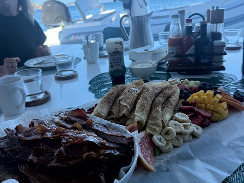 Voyage Charters-托土拉必去景点