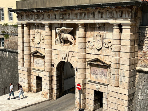 扎达尔城门-扎达尔必去景点