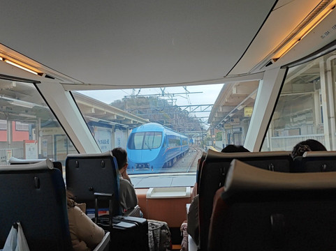 Odakyu Limited Express Romancecar-东京都必去景点