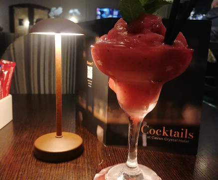 卡文水晶酒店主图