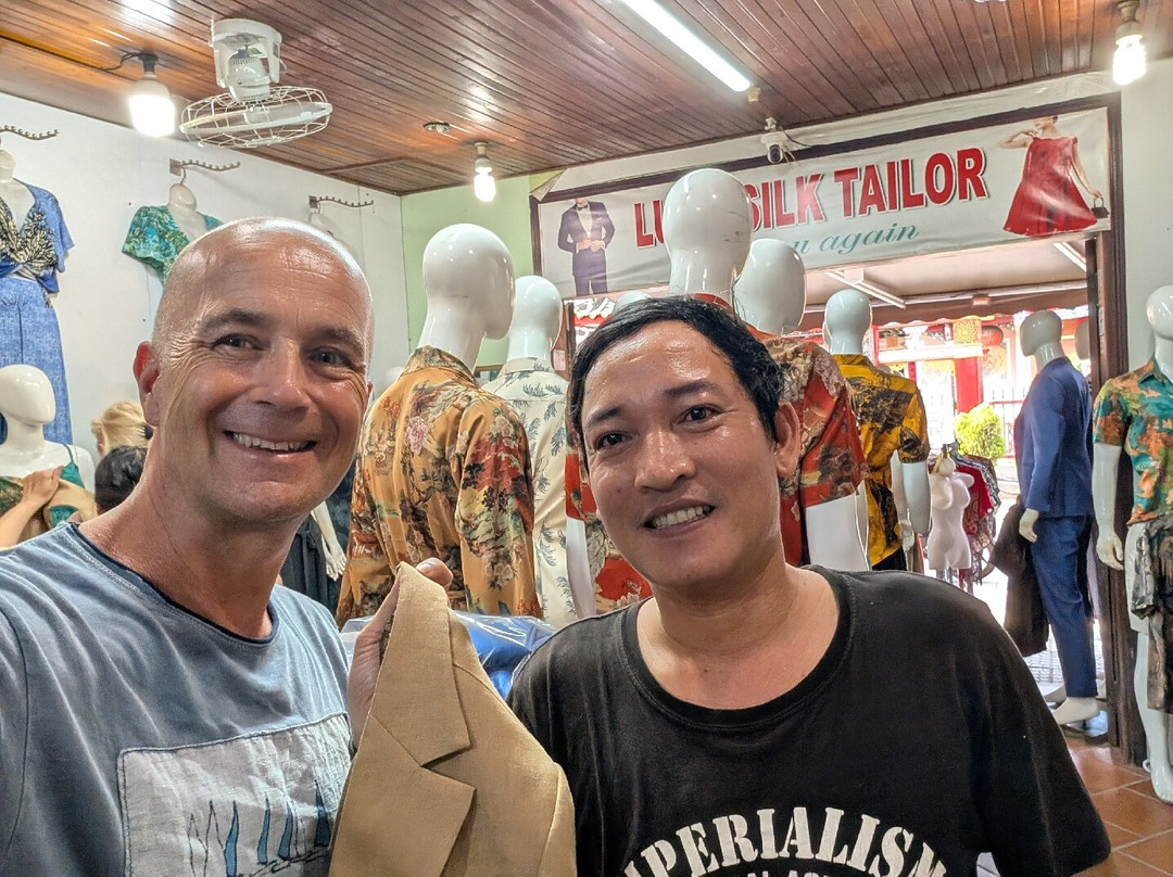 Luna Clothes Shop-会安必去景点