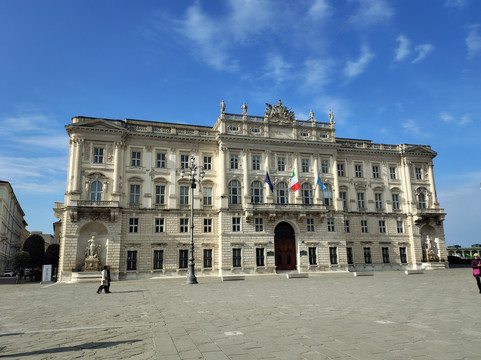 Club Magellano-Tavazzano con Villavesco必去景点