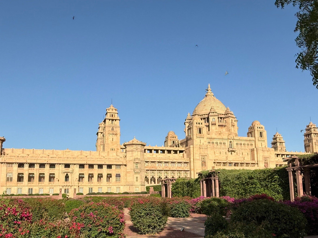 乌麦德巴哈湾皇宫酒店主图